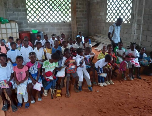 R 001 – P. Angelo Besenzoni richiede un aiuto per la Costruzione di n. 2 WC e una fossa settica per la nuova scuola di Cestos in Angola.